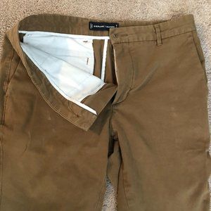 Everlane Uniform Performance Chino Size 32 x 32